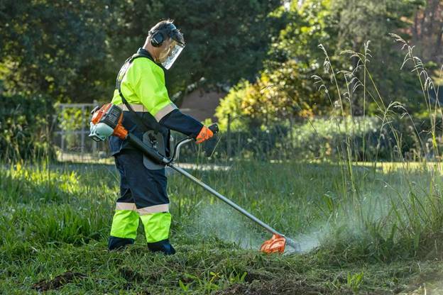 Máy cắt cỏ đeo vai Husqvarna 531RS - ảnh 1