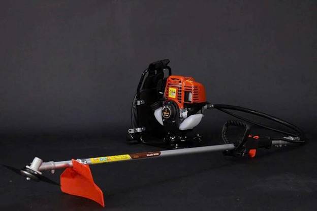 Máy Cắt Cỏ Chạy Xăng 4 Thì Đeo Lưng 1000W Bear BE-35BL - ảnh 1