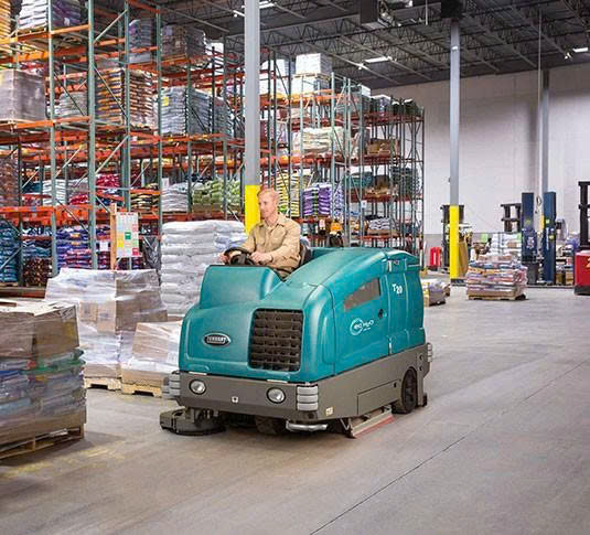 Máy chà sàn công nghiệp dạng ngồi lái Tennant T20 - ảnh 1