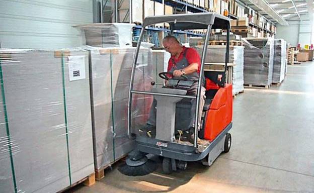 Xe quét rác ngồi lái Sweepmaster 980 R/RH - ảnh 2