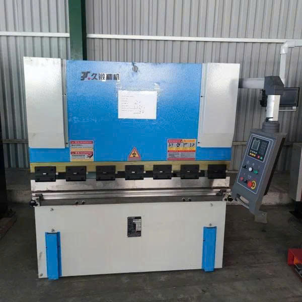 Máy chấn NC 30T1600 - ảnh 1
