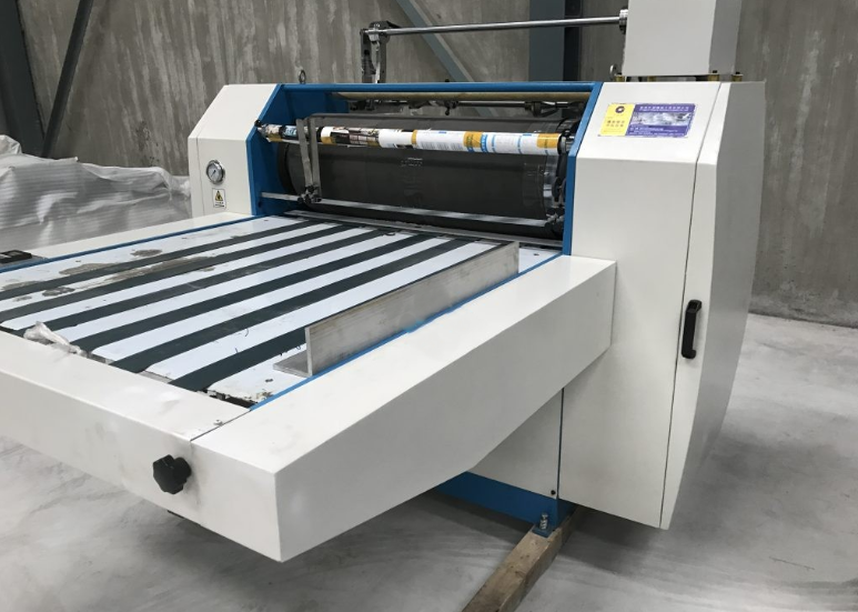 Máy cán màng nhiệt thủ công YDFM-720 - ảnh 1