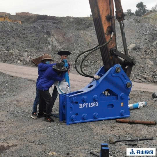 Búa rung thủy lực dòng BST BST 30/BST 50/BST 60/BST 70/BST 80/BST 90