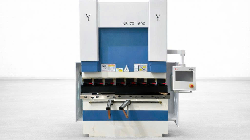 Máy chấn NC 70T1600