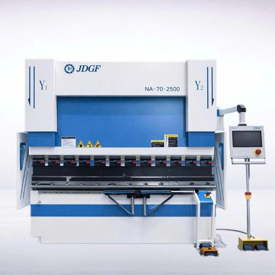 Máy chấn NC 70T2500 (TP10S)