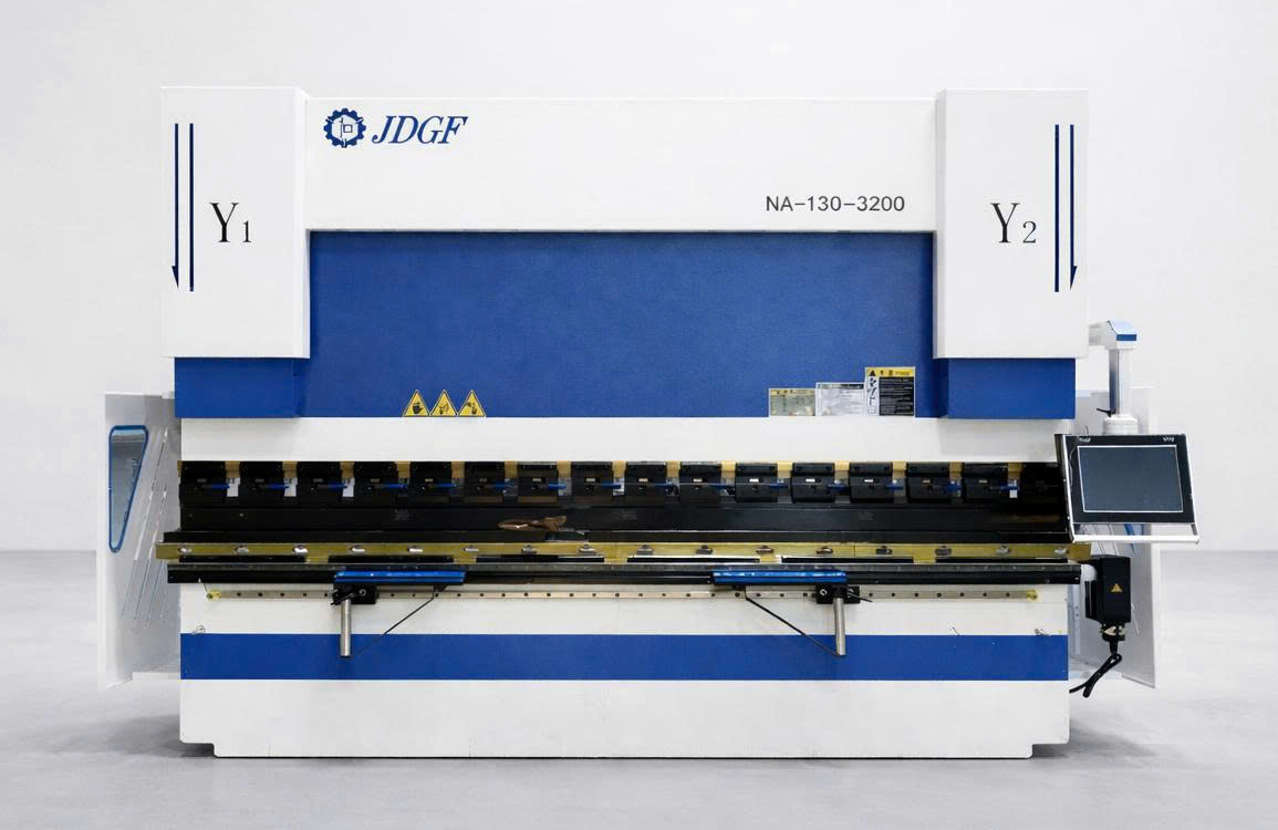 Máy chấn CNC 130T3200
