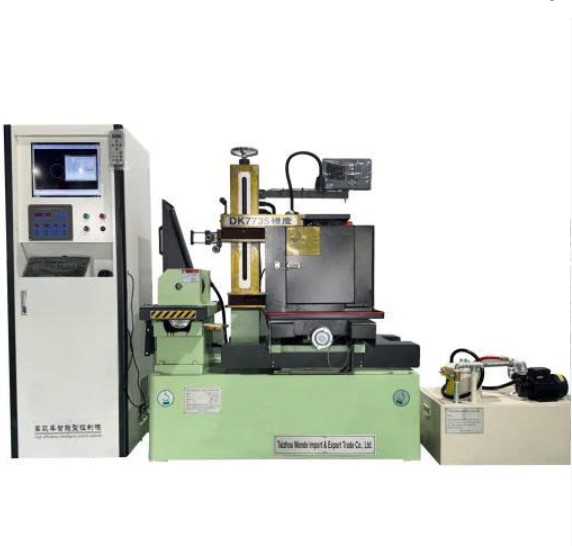 Máy cắt dây DK7735