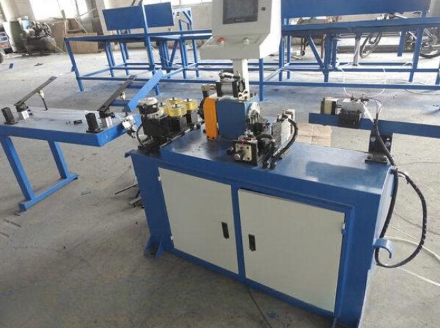 Máy cắt ống tự động hoàn toàn LK40/60 -CNC