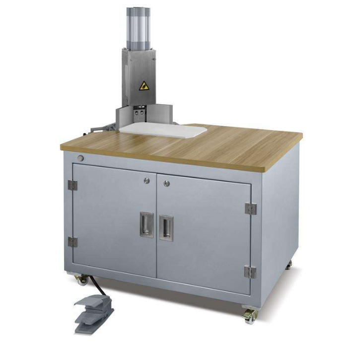Máy bo góc giấy Rokin C-18